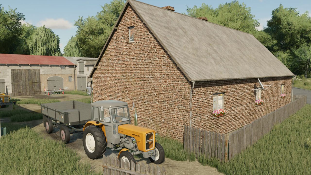 small-renovated-house-fs22-1-1